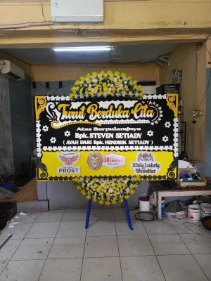 Papan Bunga di Candigugur Bawang